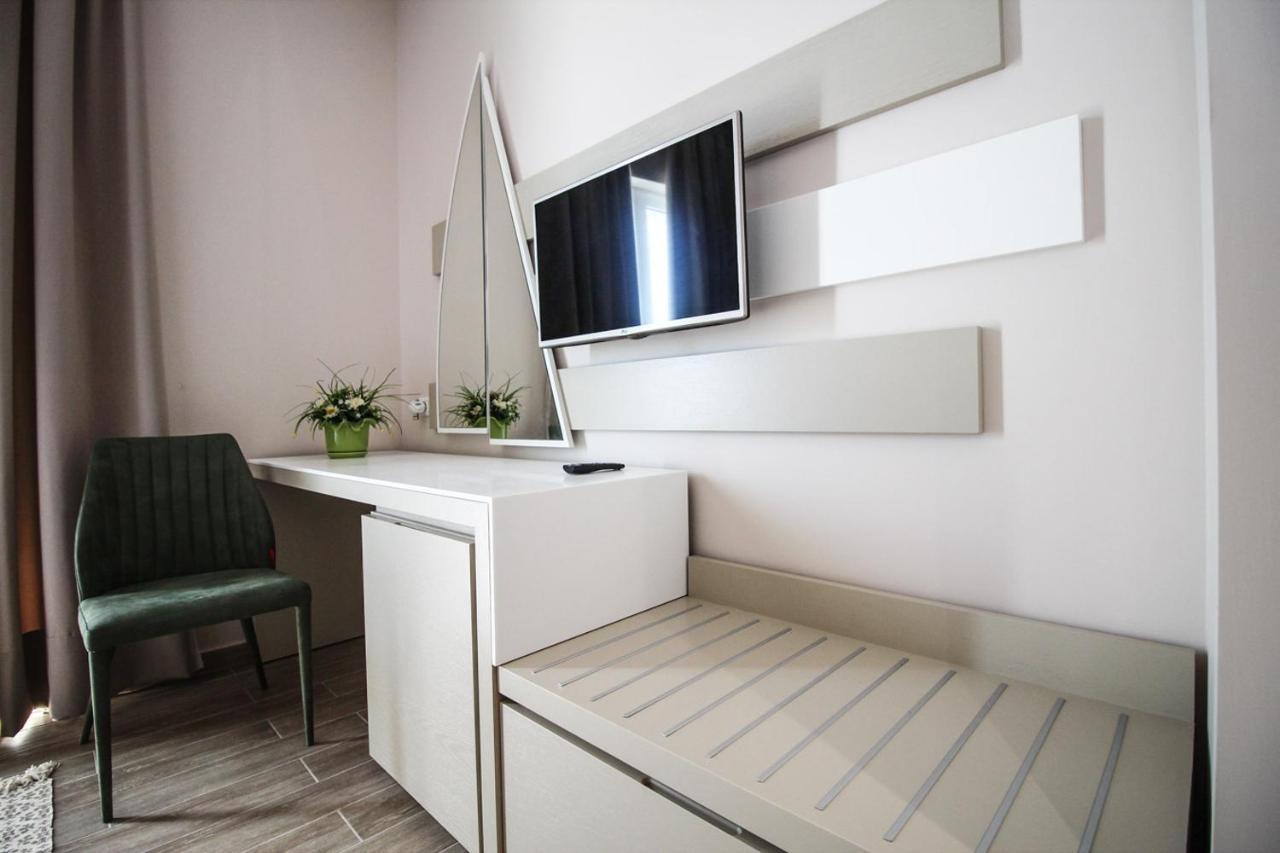Hotel Kristera วญอเรอ ภายนอก รูปภาพ