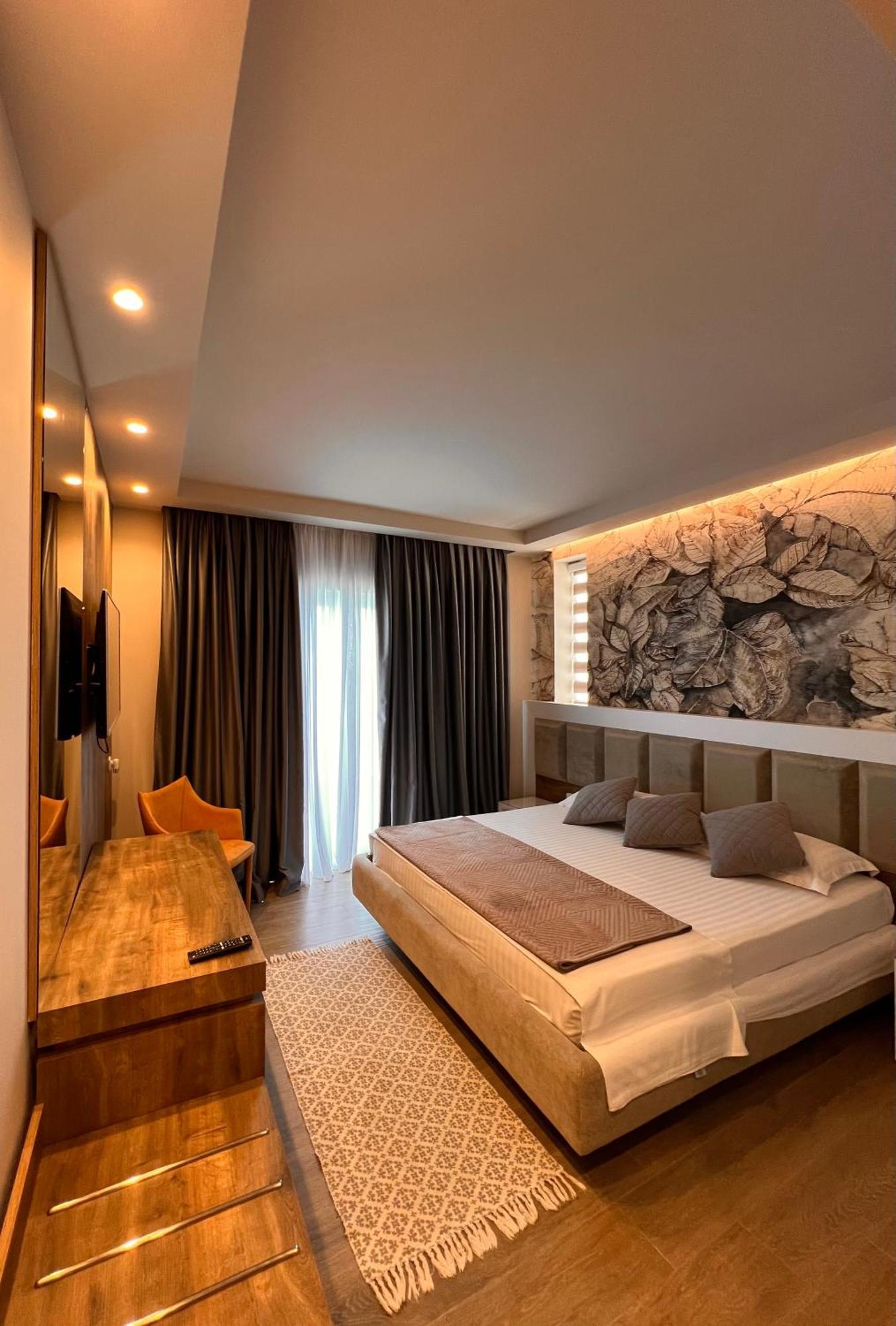 Hotel Kristera วญอเรอ ภายนอก รูปภาพ
